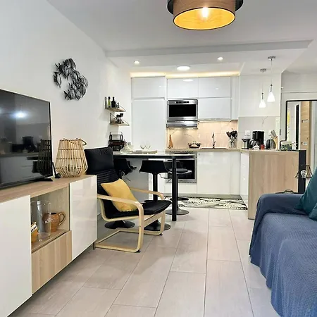 Moderne 3 Pièces, 5 Couchages, - Fr-1-251-880 Bormes-les-Mimosas